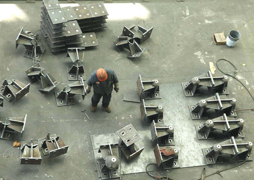 绥化煤棚网架双向支座